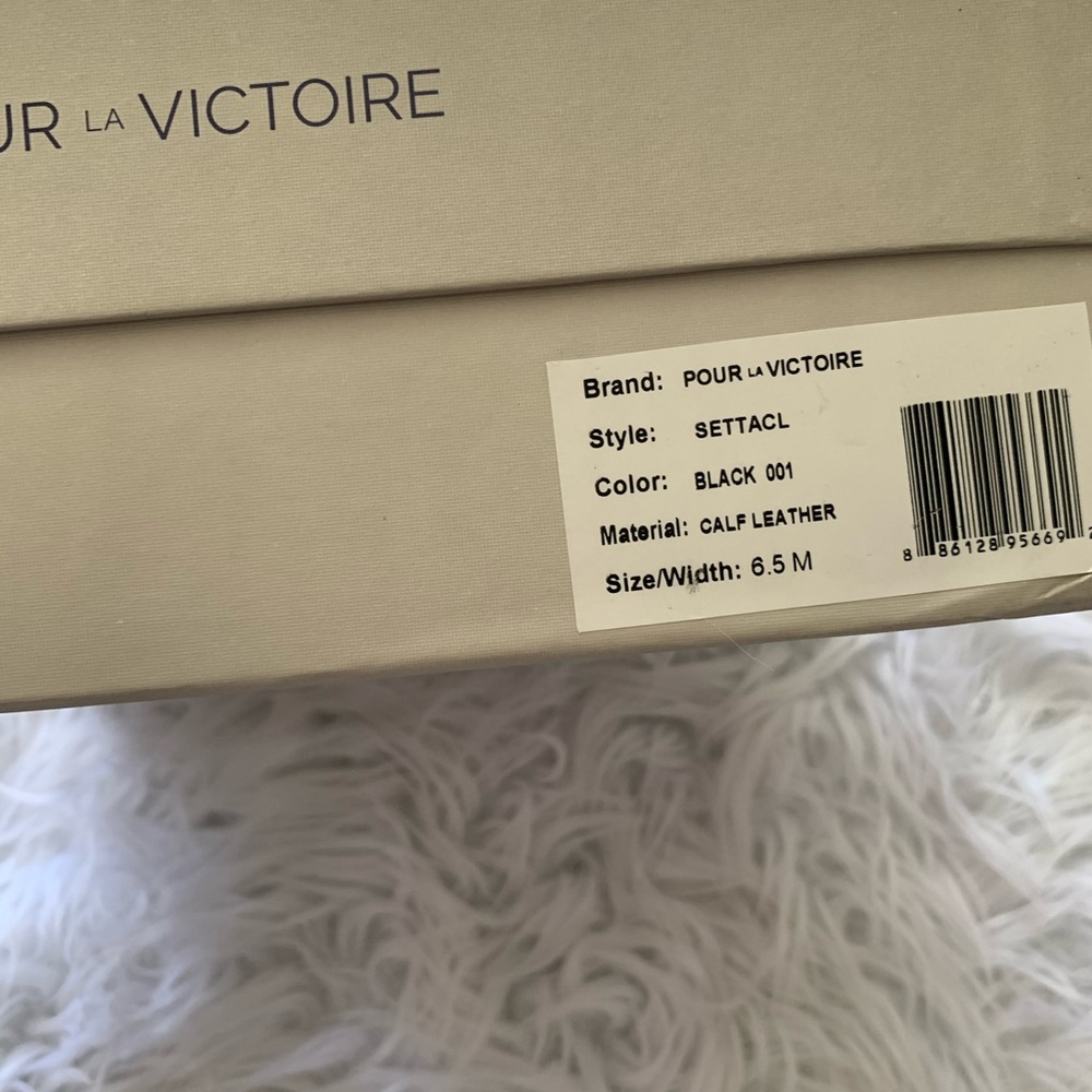 Pour La Victoire Setta Booties in black - Picture 11 of 14